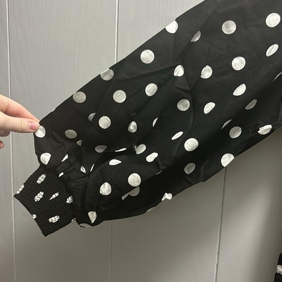 WeWoreWhat Billow Sleeve Oversized Black & White Polka Dot Button Up Size Small - Picture 6 of 9
